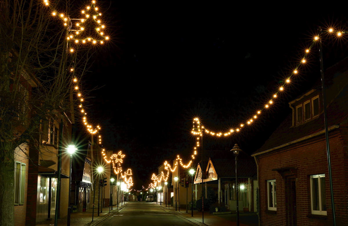 weihnachten, dinklage, weihnachtsbeleuchtung, festbeleuchtung, straßenbeleuchtung, illumination, straßenschmuck, ortsbild, straßenbild